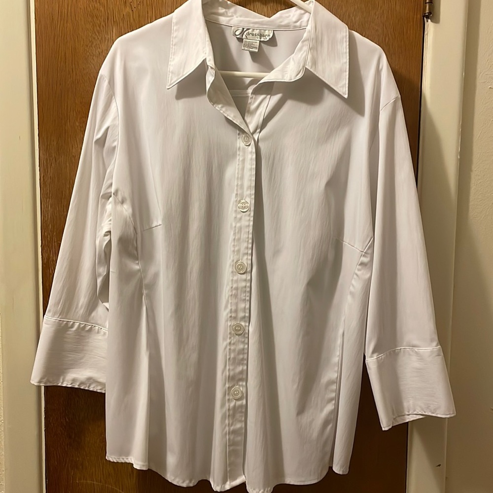 Dressbarn Woman White Button Blouse Sz. 22/24 Career Modest Neckline
